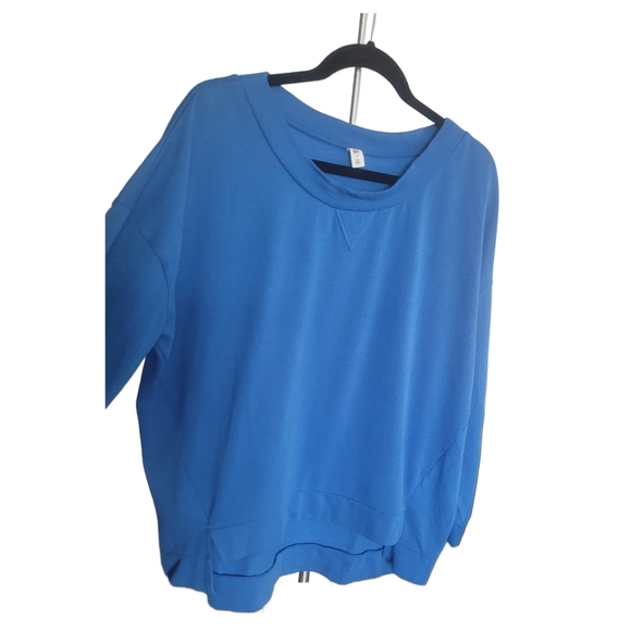 Long Sleeve Lightweight Fall Blue Crew Neck Sweater Size Medium - Picture 2 of 9